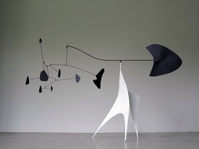 stabile mobile calder