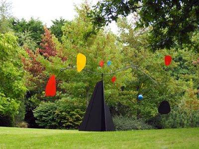 sculpture mobile outdoor design décoration jardin calder stabile