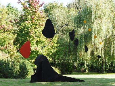 stabile mobile calder ,sculpture monumentale