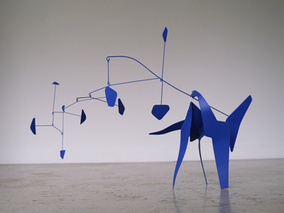 blue note est un stabile , sculpture mobile